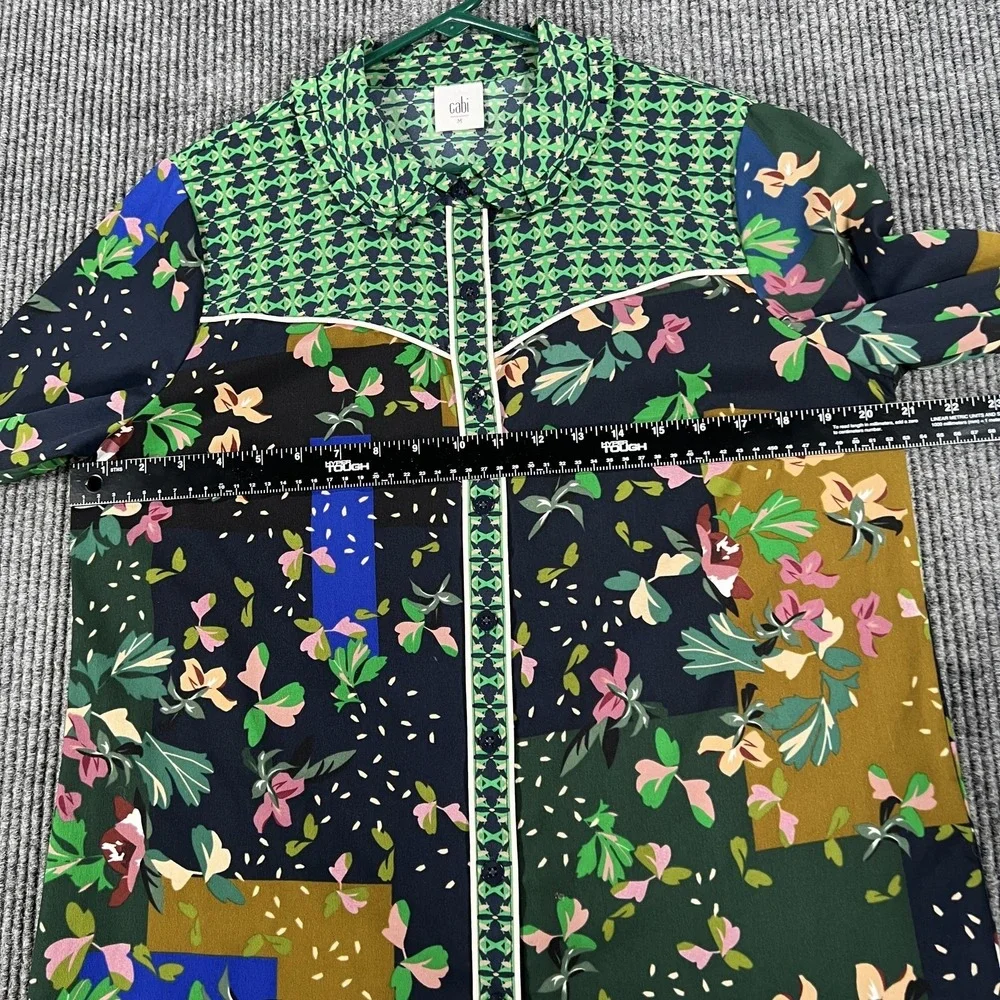 Cabi Shirt Womens Medium‎ Multicolor Floral Geometric Button Up Blouse Top 5520 - Picture 10 of 15